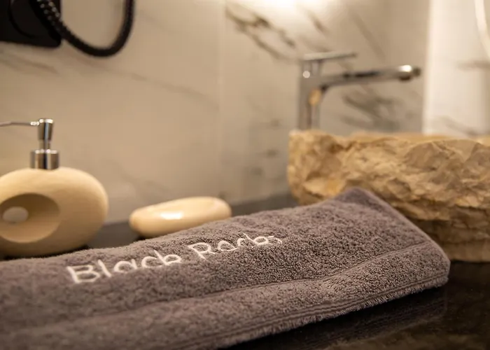 فندق Black Rocks *