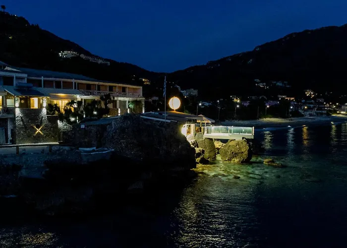 Ξενοδοχείο Black Rocks