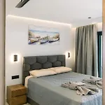 Black Rocks Hotel
