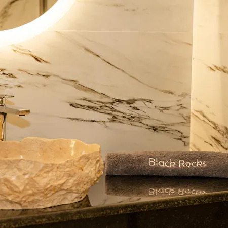 Hotel Black Rocks